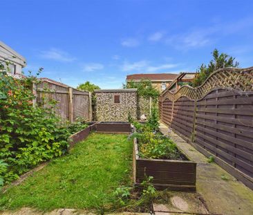 2 bedroom terraced house to rent - Photo 6