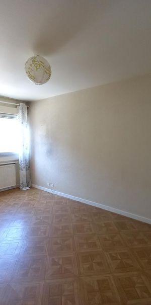 : Appartement 43.78 m² à SAINT ETIENNE - Photo 1