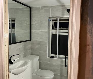 2 Bed Semi-Detached House, Peplow Road, B33 - Photo 6