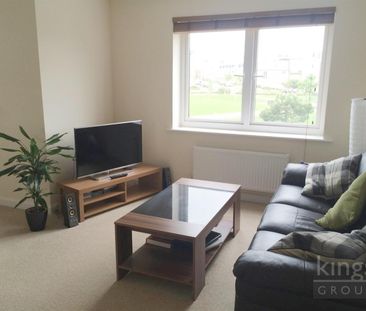 1 Bedroom Apartment To Let - Photo 2