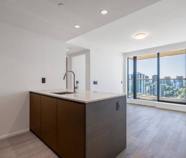 ***Brand New 1 bed+Den luxury apartment in downtown core - Photo 1