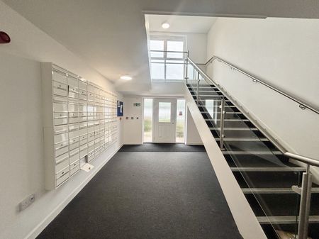 1 bedroom flat to rent - Photo 4