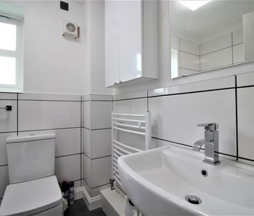 Meadowsweet Road, Hamilton, Leicester, Leicestershire, LE5 1TP - Photo 6