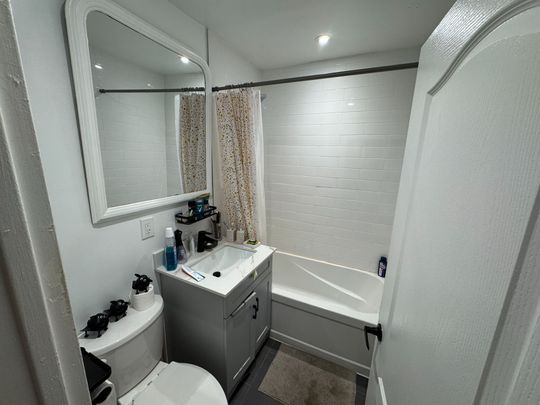 For Lease - 50 Benson Avenue Unit# 2B, Richmond Hill, Ontario - Photo 1