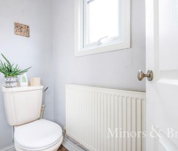 3 bedroom semi-detached house to rent - Photo 3