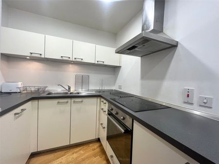 360 Apartments, 1 Rice Street, Manchester City Centre, M3 4JL - Photo 2