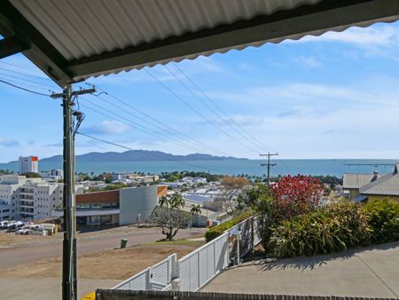 A Cottage with Character, Views & Coastal Charm - Photo 5