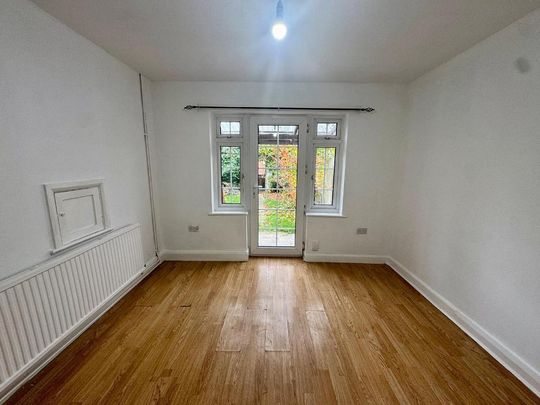 5 bedroom house to rent - Photo 1