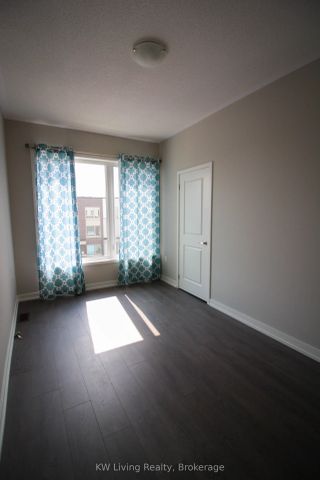 3057 Ernest Appelbe Boulevard - Photo 2