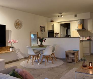 Appartement te huur in Brasschaat voor € 1.000 met 2 slaapkamers - Photo 4