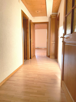 charmantes Wohnen direkt an der Birs - Foto 1