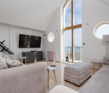 2 bed flat to rent in Honeycombe Beach, Honeycombe Chine, BH5 - Photo 5