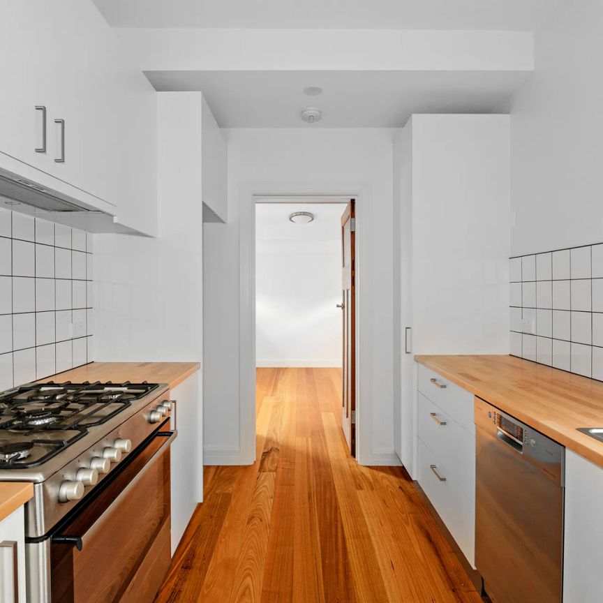 Unit 7/145 Brighton Road, Elwood. - Photo 1