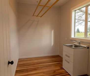 Freshly Renovated just outside of Winton! - Photo 6