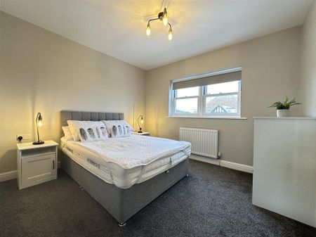 Old Peak Raven Hall Road, Peak Rav, Scarborough - Photo 5