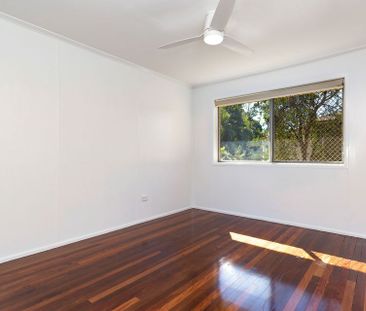 RENOVATED, CONVENIENT AND JUST 3KM FROM BRISBANE CBD! - Photo 4