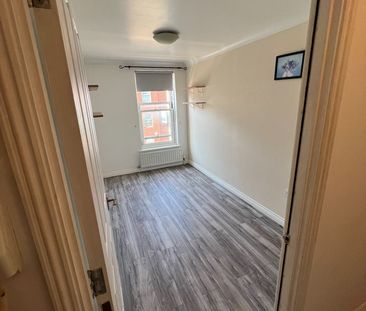 2 Bed Flat, Blenheim Court, RG1 - Photo 4