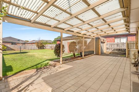 28 Bayview Road, Glenroy VIC 3046 - Photo 3