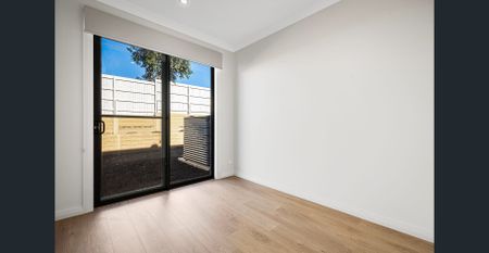 Brand New Granny - Photo 4