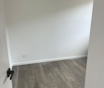 Brand New Modern 2 Bedroom Flat in Glenfield - Photo 5