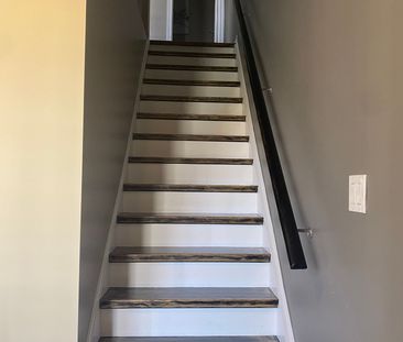 For Lease - 22 Boadway Crescent, Whitchurch-Stouffville, Ontario - Photo 6