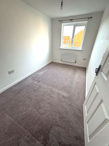 2 bed house to rent in - Photo 3