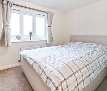 2 bedroom semi-detached house to rent - Photo 2