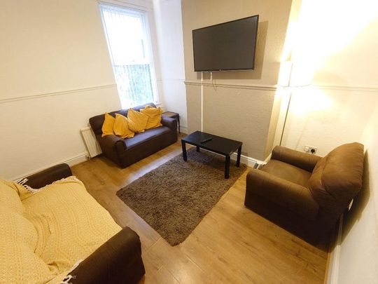 3 bedroom terraced house to rent - Photo 1