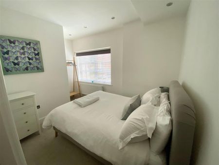 The Old Printworks, Staple Gardens, Furnished - Photo 3