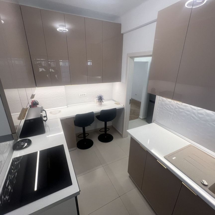 Apartament 4 Camere | Zona Bd Unirii | Pretabil Birou / Rezidențial - Photo 1