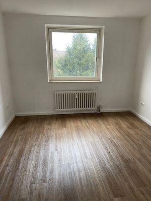 Helle und moderne 3-Zimmer-Wohnung in Wuppertal Vohwinkel - Photo 1