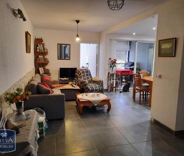 Location Appartement 4 pièces 71m² STE CLOTILDE 97490 - Photo 2