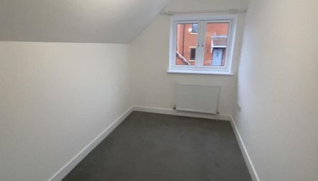 3 bedroom detached house to rent - Photo 4