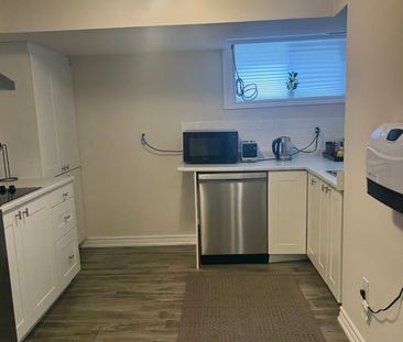 For Lease - 4206 Bloor Street Unit# Basement, Toronto, Ontario - Photo 5