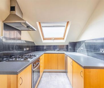 2 bedroom penthouse to rent - Photo 5
