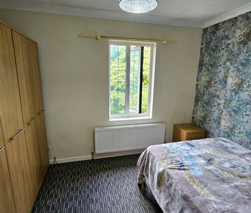 1 bedroom property to rent - Photo 2