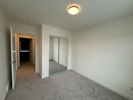 135 Belmont Passage Southwest, Calgary - Photo 4