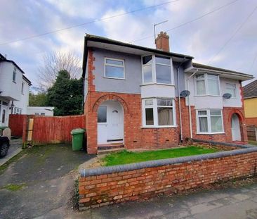 3 bedroom semi-detached house to rent - Photo 3