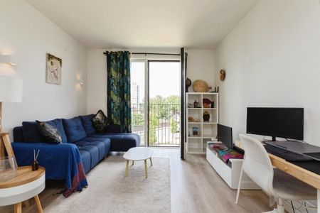 1 Bed Flat, Harbard Close, IG11 - Photo 2