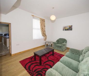 Room 6, 32 Wellesley Avenue, Belfast, BT9 6DG - Photo 3