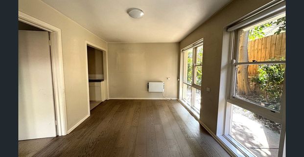 Tranquil Ground-Floor Living in the Heart of South Yarra - Photo 1