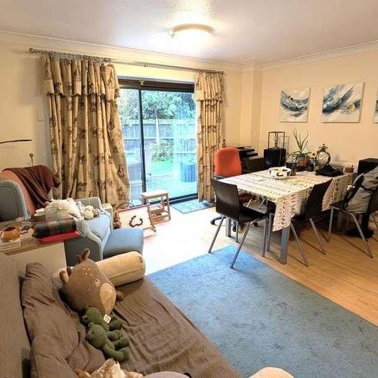 Old Woking, Surrey, GU22 - Photo 1