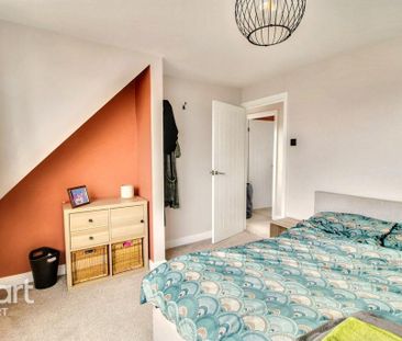 3 bedroom semi-detached house to rent - Photo 5