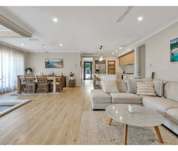 Stylish Family Living in a Prime Location - Photo 2