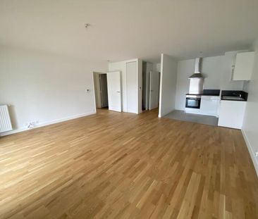 Location Appartement 4 pièces 85m² ST JEAN DE BRAYE 45800 - Photo 1