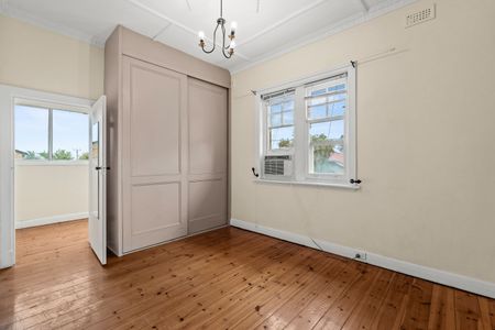 Low maintenance unit in the perfect beachside location - Photo 3