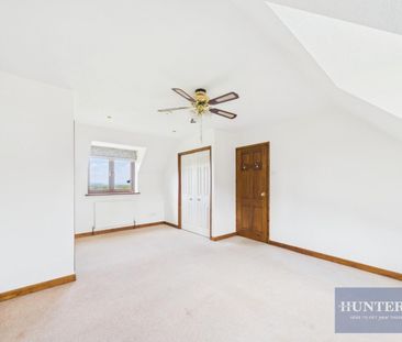 5 bedroom House To Let - Photo 4