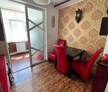 VEST- APARTAMENT 2 CAMERE DECOMANDAT ,CENTRALA GAZ, ETAJ 2 - Fotografie 1