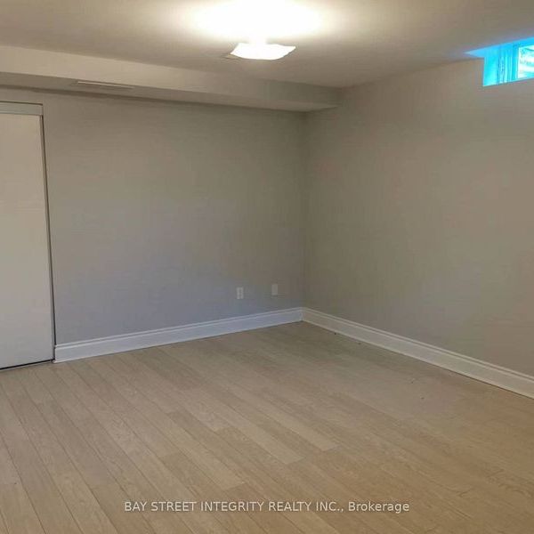 For Lease - 2 Lonsdale Court, Markham, Ontario - Photo 1