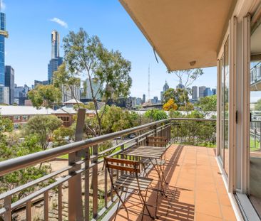 Southbank's Best: Large Fully Furnished 3-Bedroom with Stunning Views - Photo 2